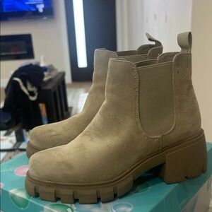 Women's Tan Suede Ankle Boots